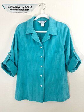VTG Y2K Weekend Traffic 100% Cotton Aqua Blue Button Down Size Small *Runs Big*